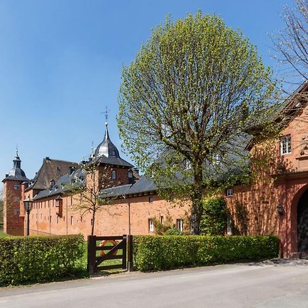 Ferienwohnung Saalstube - Schloss Adolphsburg Kirchhundem Exterior foto